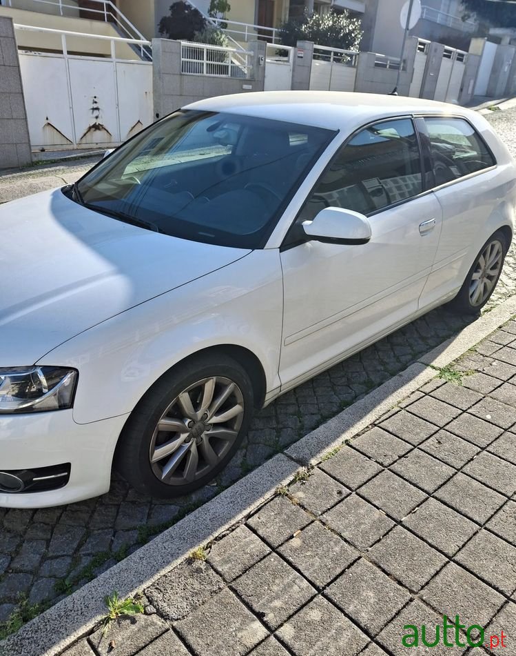 2011' Audi A3 photo #2