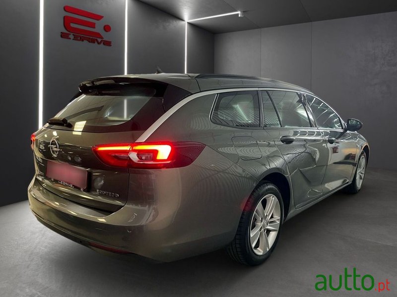 2018' Opel Insignia Sports Tourer photo #3