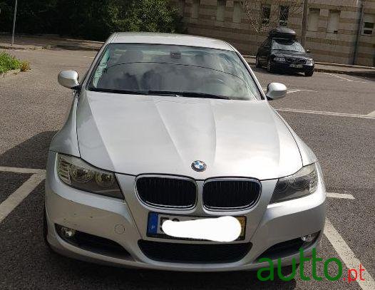 2010' BMW 320 D Edição M photo #1