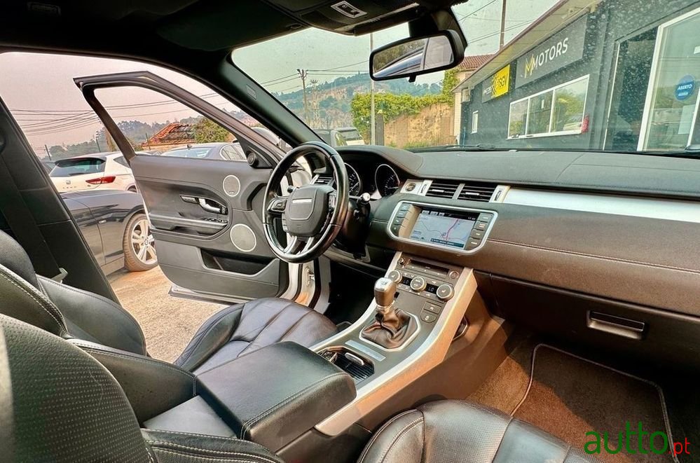 2014' Land Rover Range Rover Evoque photo #2