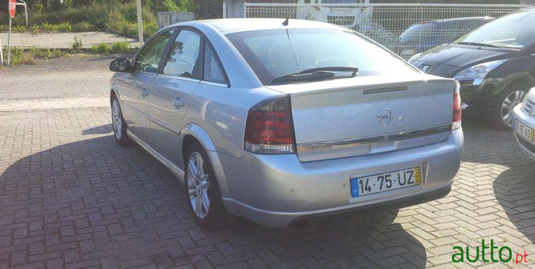2003' Opel Vectra Gts 2.2 Dti photo #2