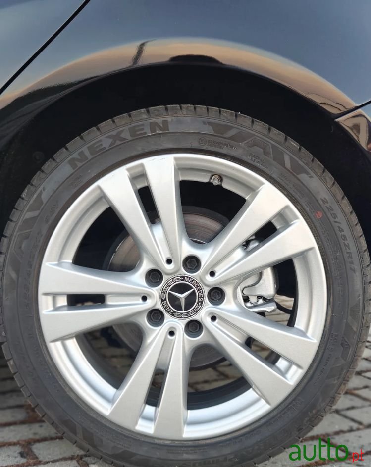 2018' Mercedes-Benz Classe A photo #6