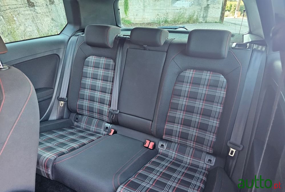 2014' Volkswagen Golf 2.0 Tsi Gti photo #5