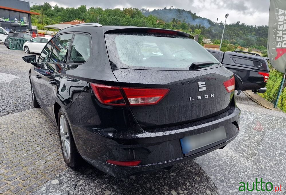 2017' SEAT Leon St 1.6 Tdi Style S/S photo #5