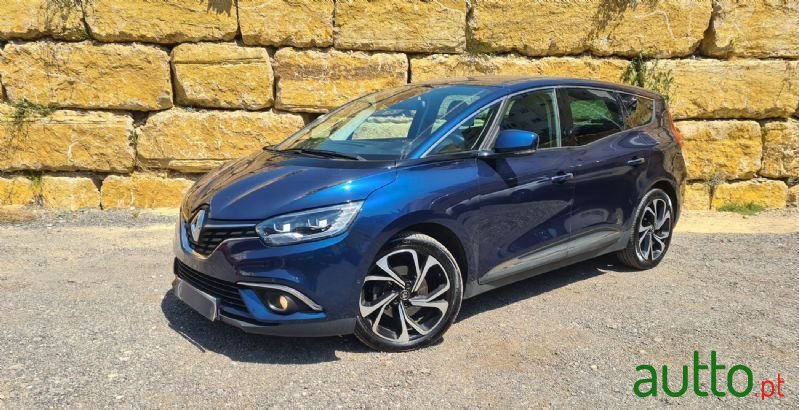 2019' Renault Grand Scenic photo #1