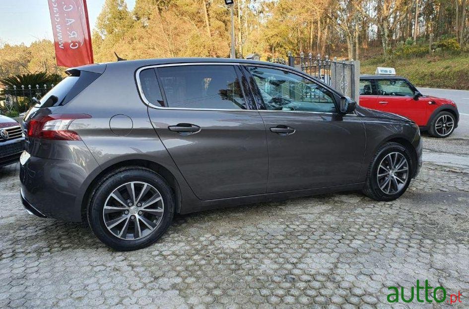 2014' Peugeot 308 Allure 120Cv photo #3