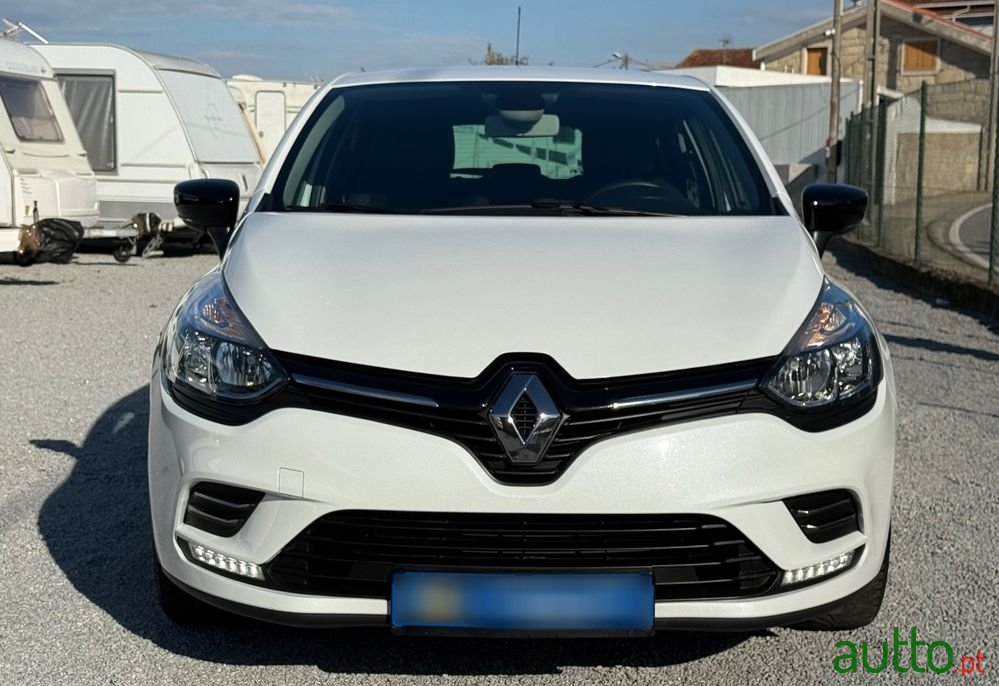 2019' Renault Clio 0.9 Tce Limited photo #2