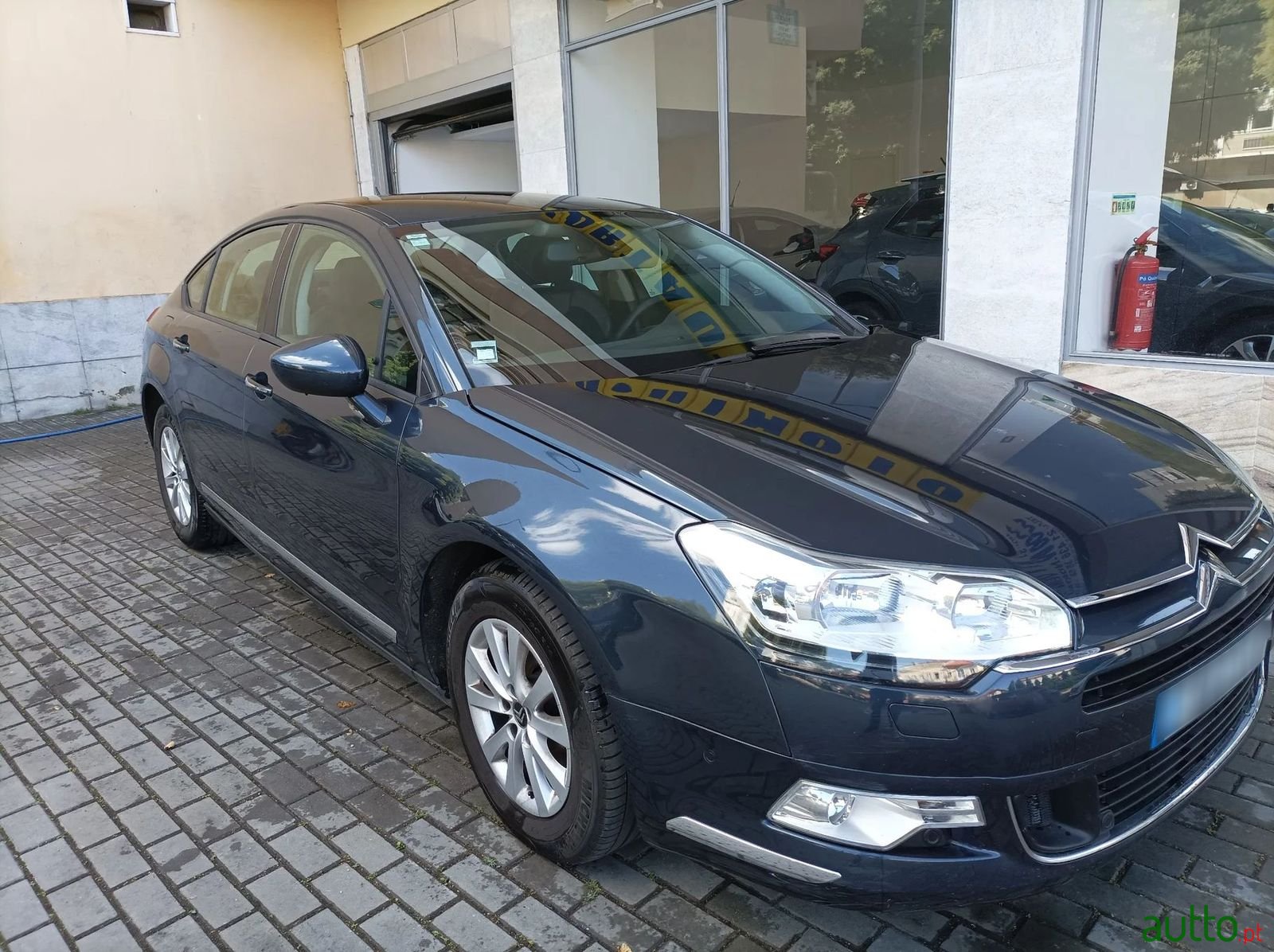 2011' Citroen C5 photo #5
