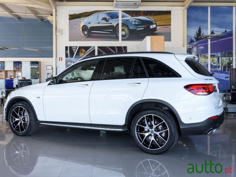 2021' Mercedes-Benz Classe Glc De 4Matic photo #4