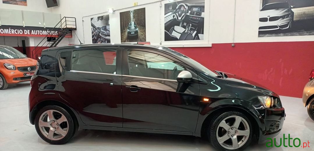 2012' Chevrolet Aveo photo #3