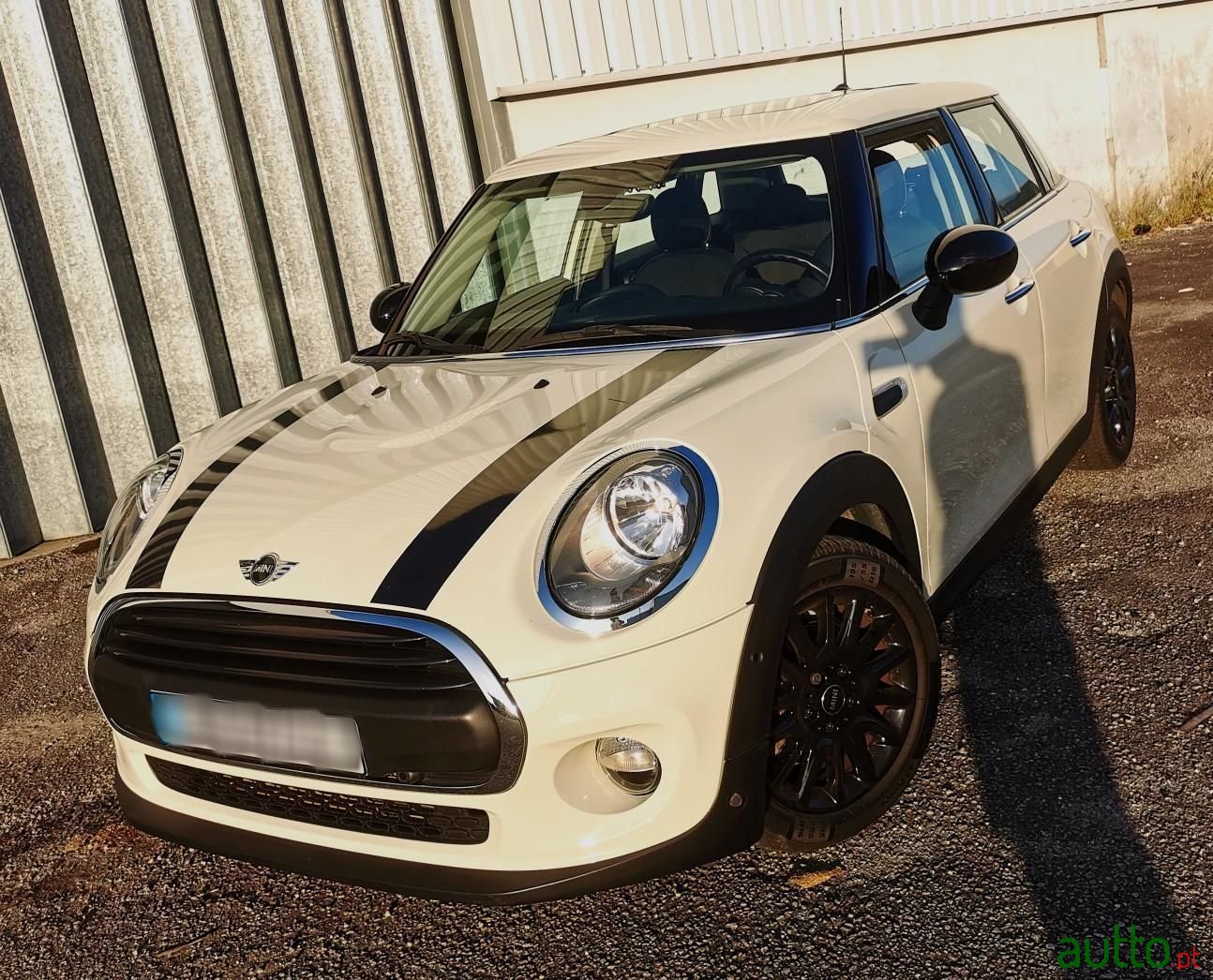 2015' MINI One photo #4