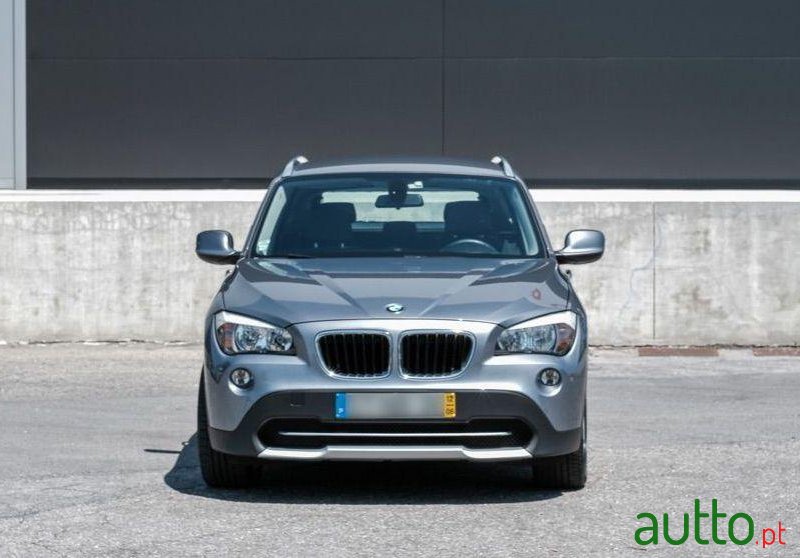 2012' BMW X1 S Drive 18D photo #2