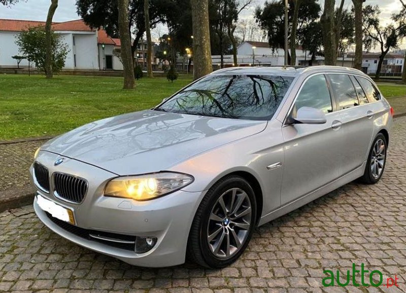 2010' BMW 520 photo #2