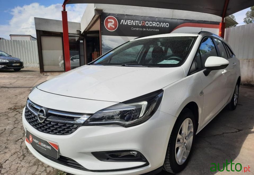 2016' Opel Astra Sports Tourer photo #1
