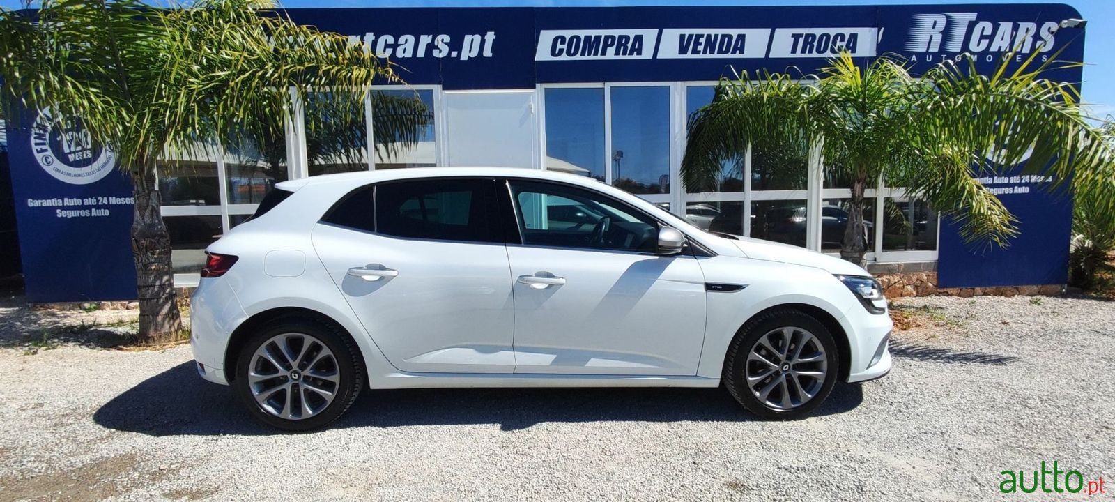 2017' Renault Megane photo #2