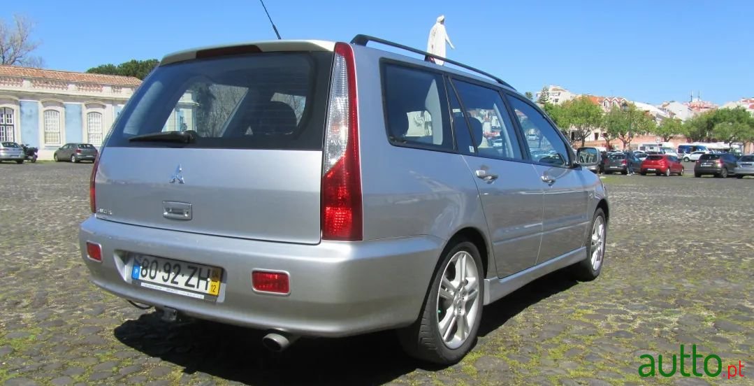 2004' Mitsubishi Lancer Sw photo #4