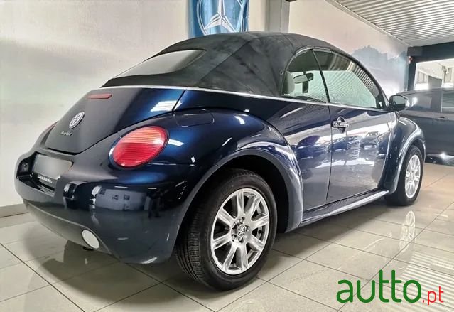 2005' Volkswagen New Beetle 1.4 Top photo #3