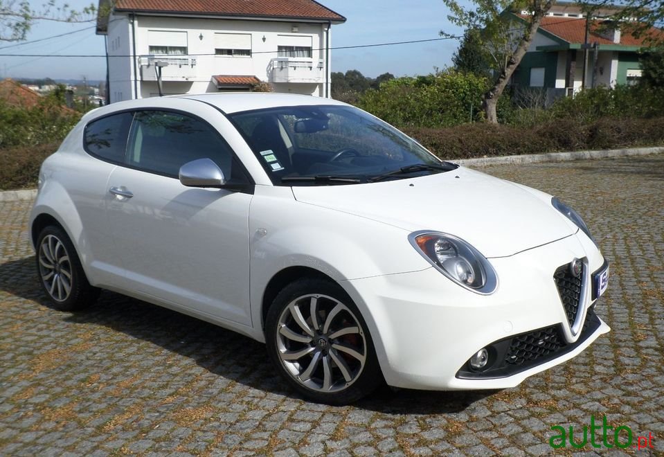 2016' Alfa Romeo MiTo photo #1