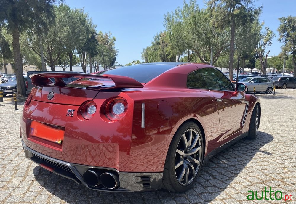 2016' Nissan GT-R photo #4