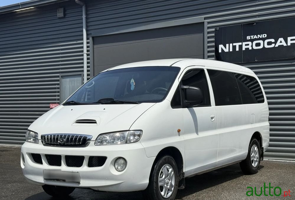 2001' Hyundai H-1 photo #6