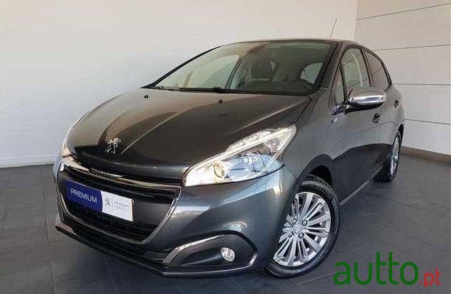 2017' Peugeot 208 photo #2