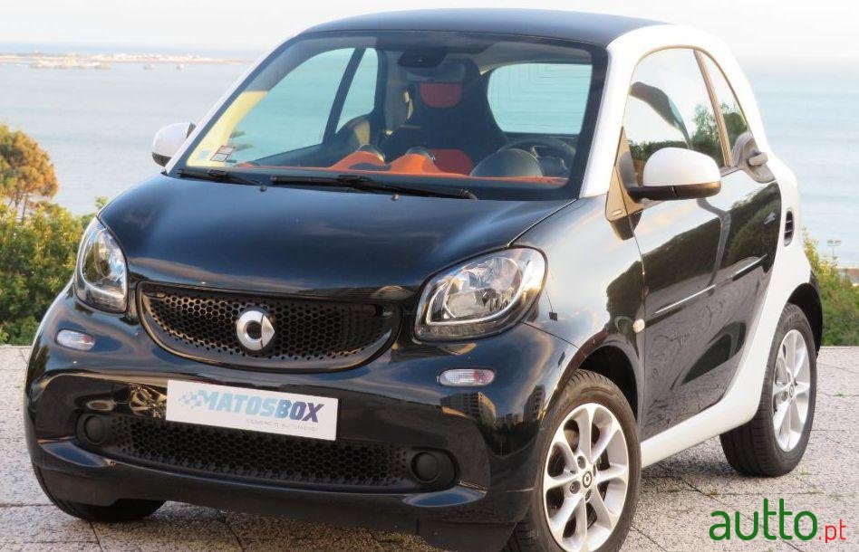 2015' Smart Fortwo 1.0 Passion photo #1