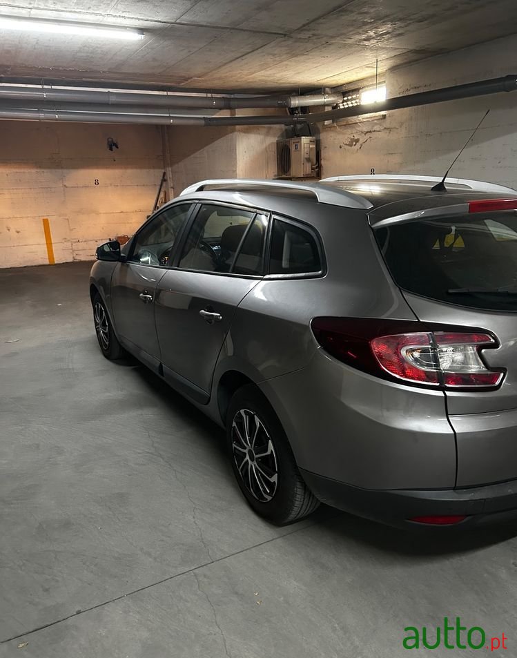 2009' Renault Mégane Sport Tourer photo #2