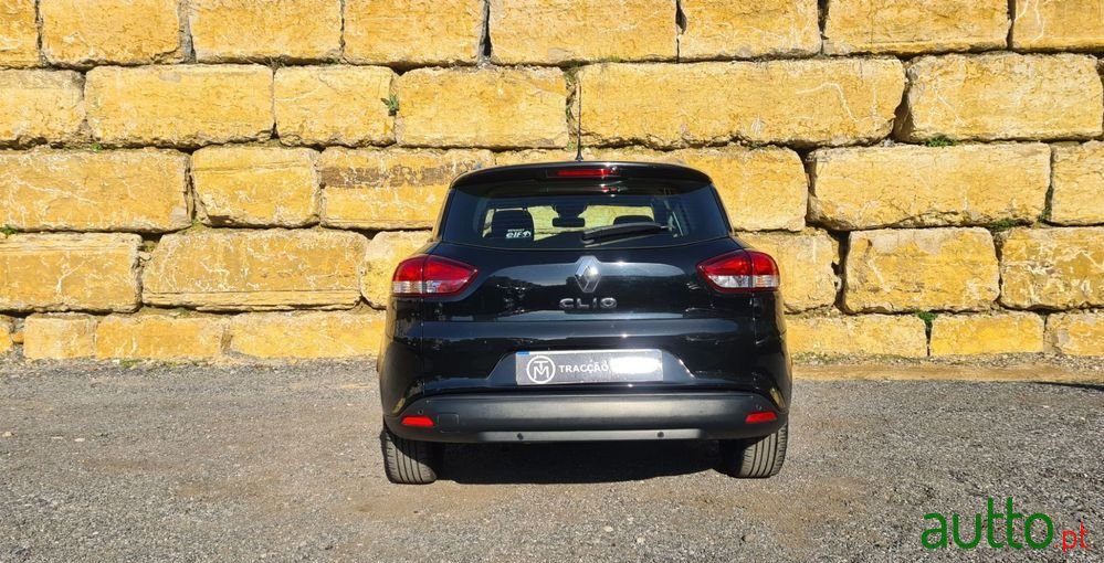 2018' Renault Clio Sport Tourer photo #6