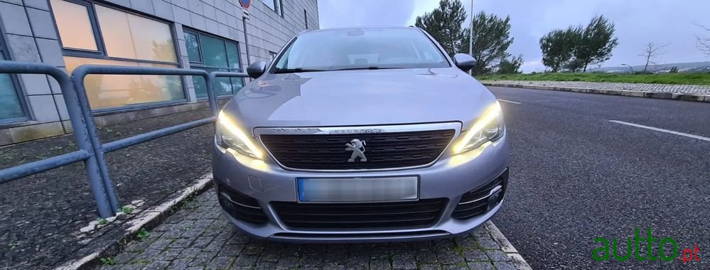 2018' Peugeot 308 Sw photo #3