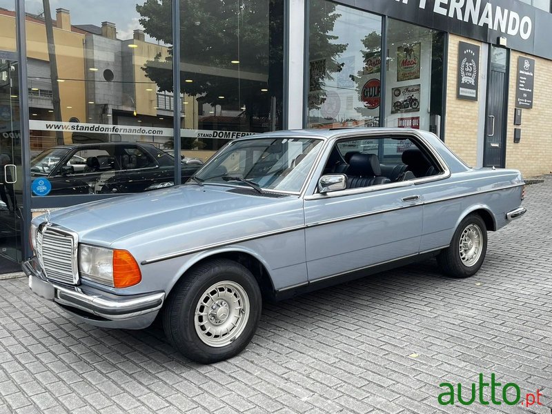 1983' Mercedes-Benz 230 photo #1