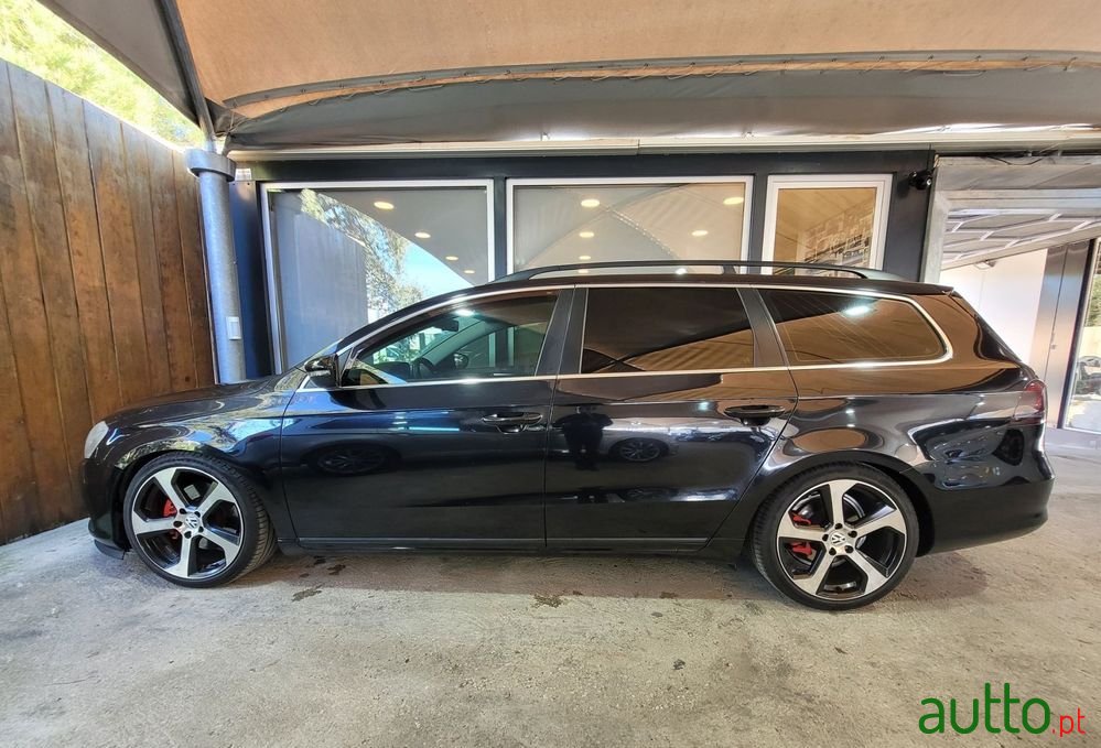 2013' Volkswagen Passat Variant photo #4