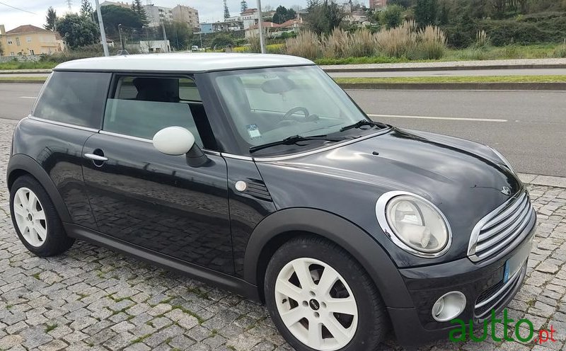 2008' MINI Cooper D 3 Portas photo #6