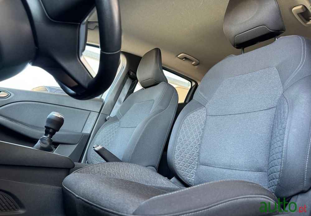 2020' Renault Clio photo #3