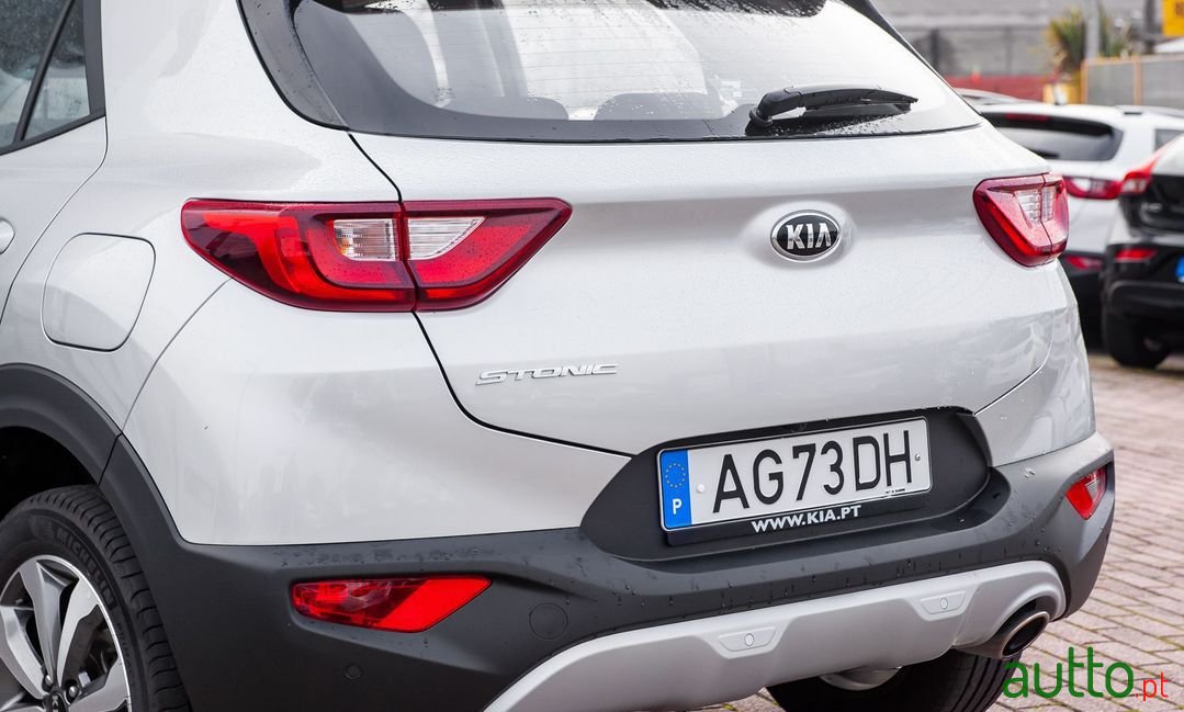 2021' Kia Stonic photo #6