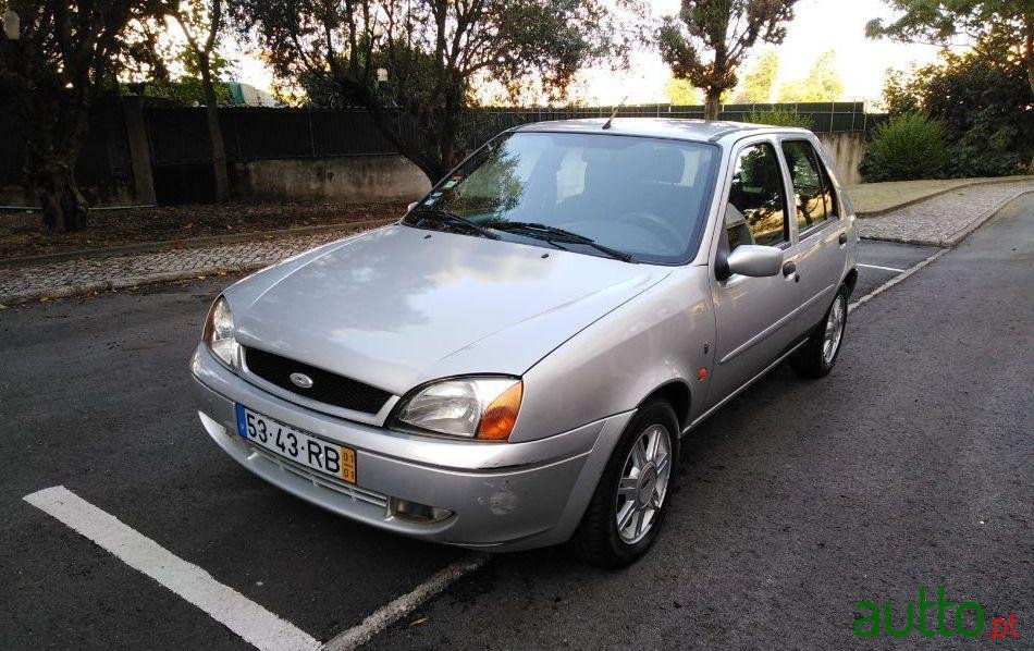 2001' Ford Fiesta 1.2 Ghia A/C photo #1