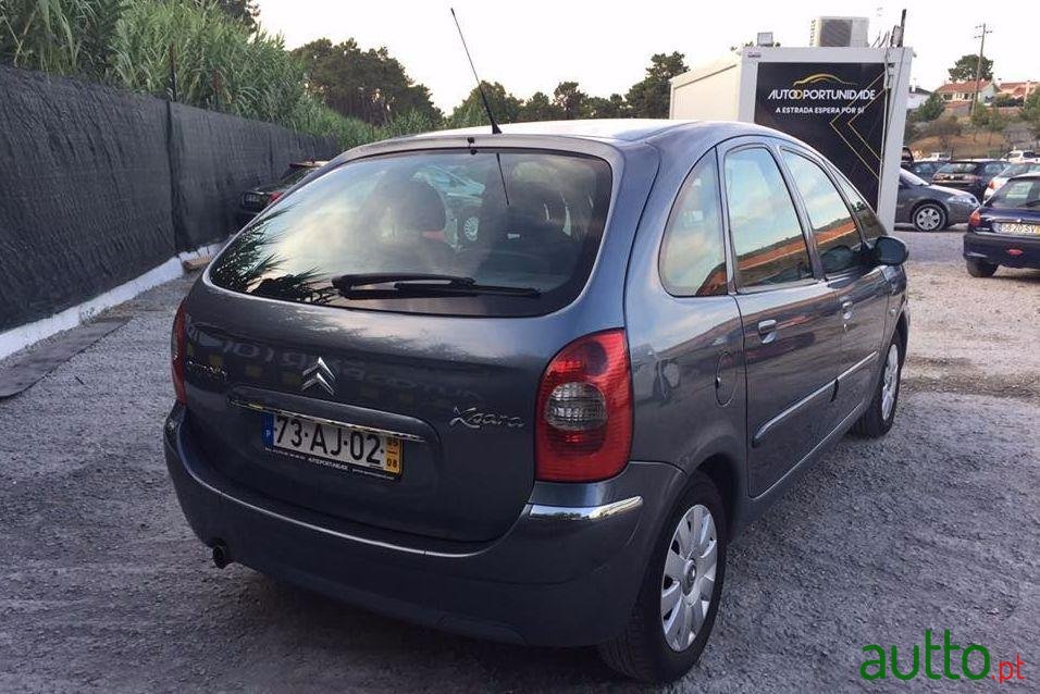 2005' Citroen Xsara Picasso photo #1