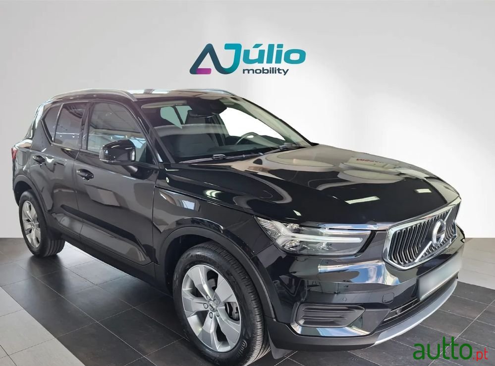 2021' Volvo Xc 40 photo #2