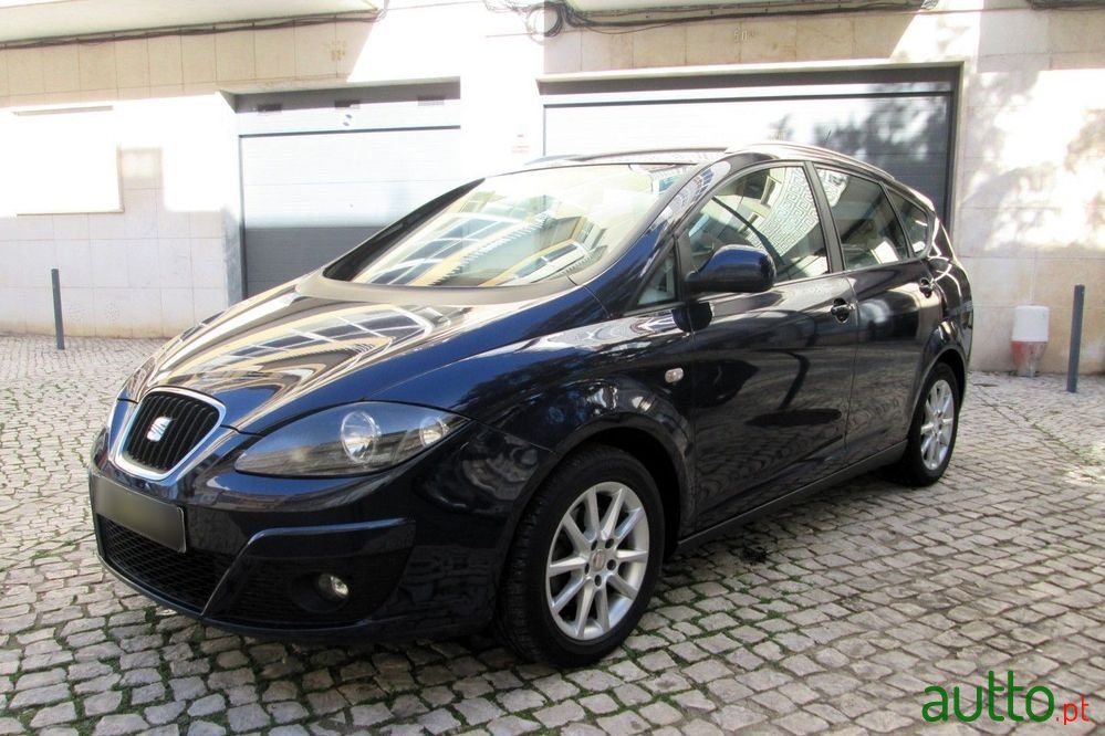 2010' SEAT Altea 1.6 Tdi Sport Dpf photo #3