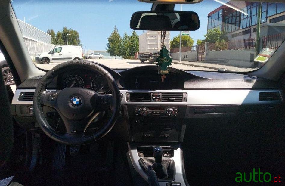 2008' BMW 325 E,92 photo #4