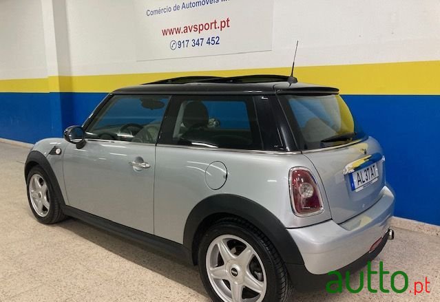 2008' MINI Cooper photo #5