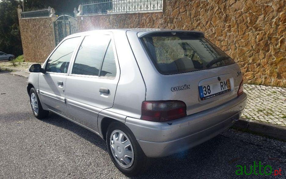 2001' Citroen Saxo 1.1 Sx photo #3