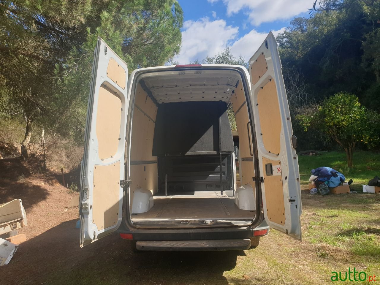 2013' Mercedes-Benz Sprinter photo #5