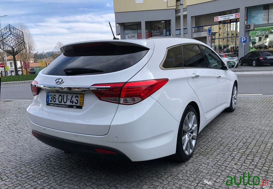 2013' Hyundai i40 Sw photo #6