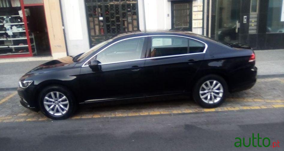 2016' Volkswagen Passat Confortline photo #3