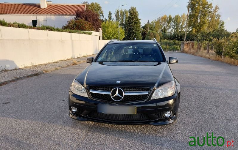 2009' Mercedes-Benz Classe C photo #3
