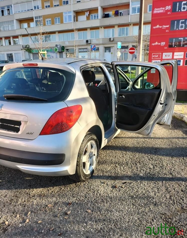 2007' Peugeot 207 photo #6