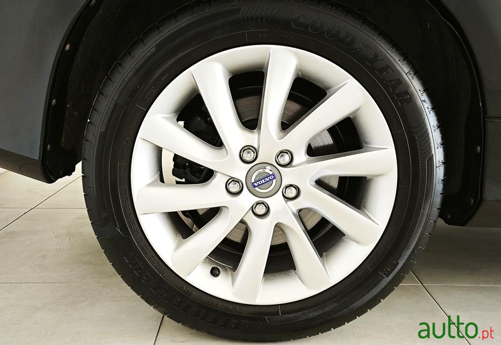 2014' Volvo V60 photo #4