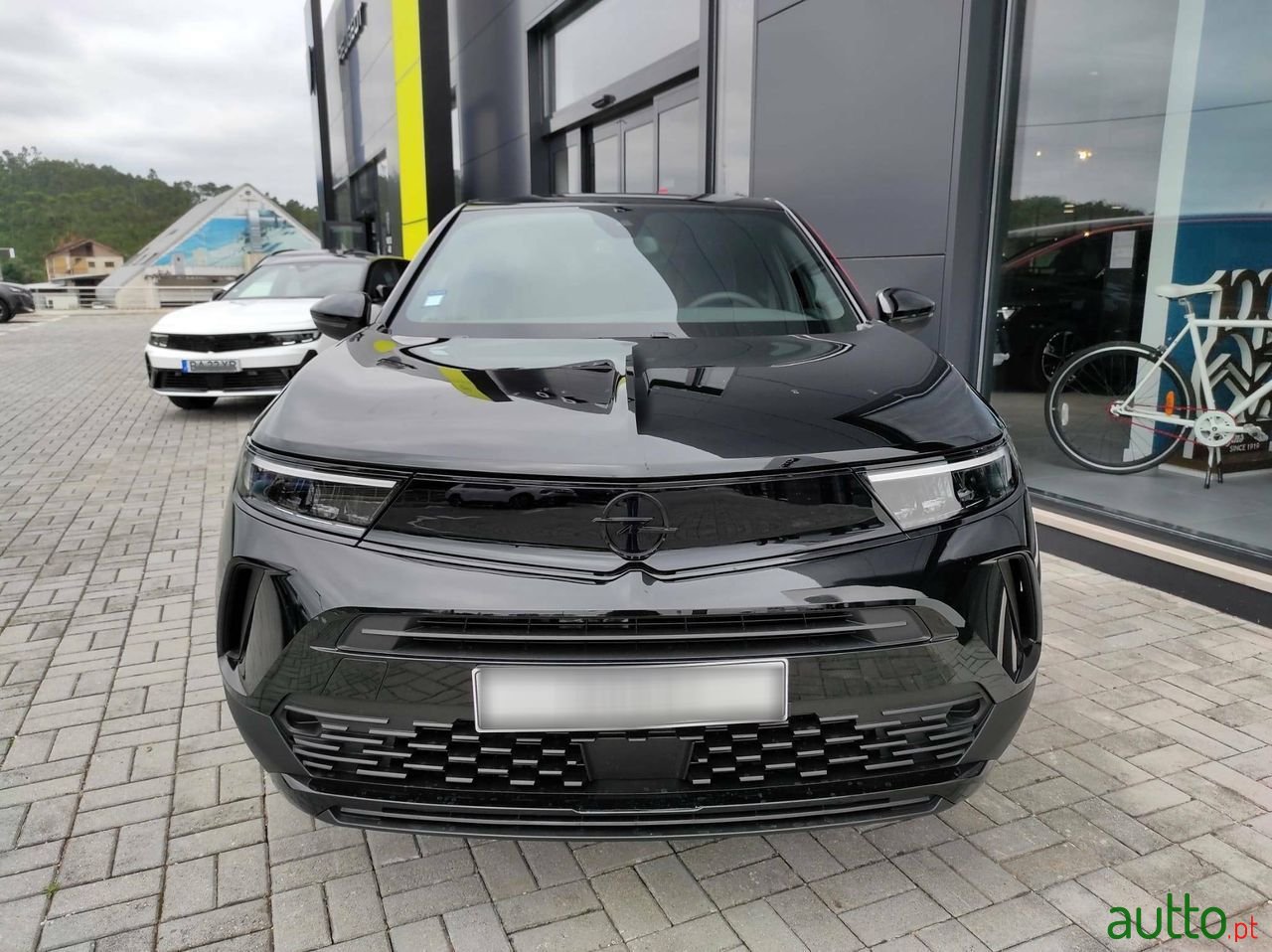 2023' Opel Mokka E photo #2