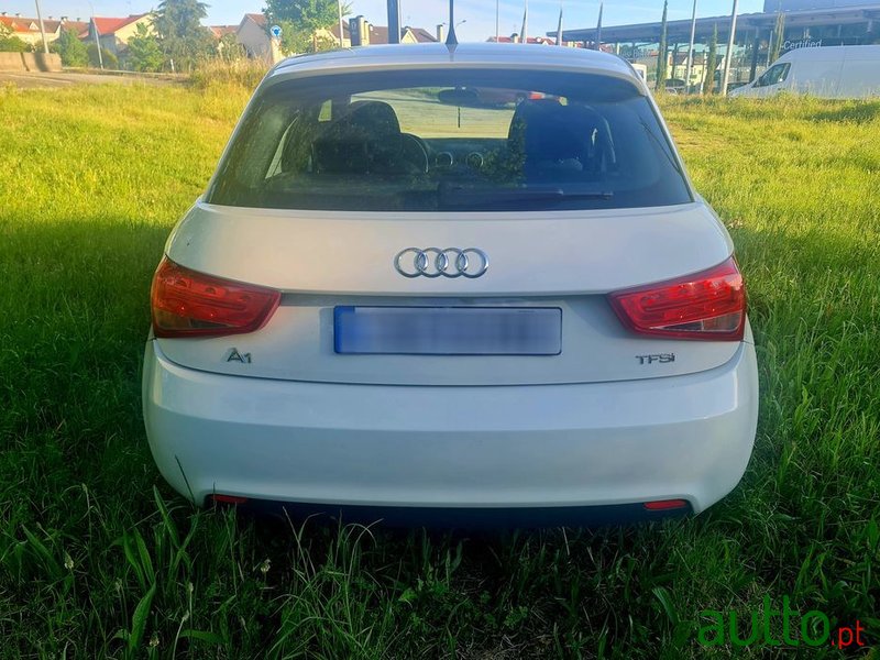 2012' Audi A1 Sportback photo #2