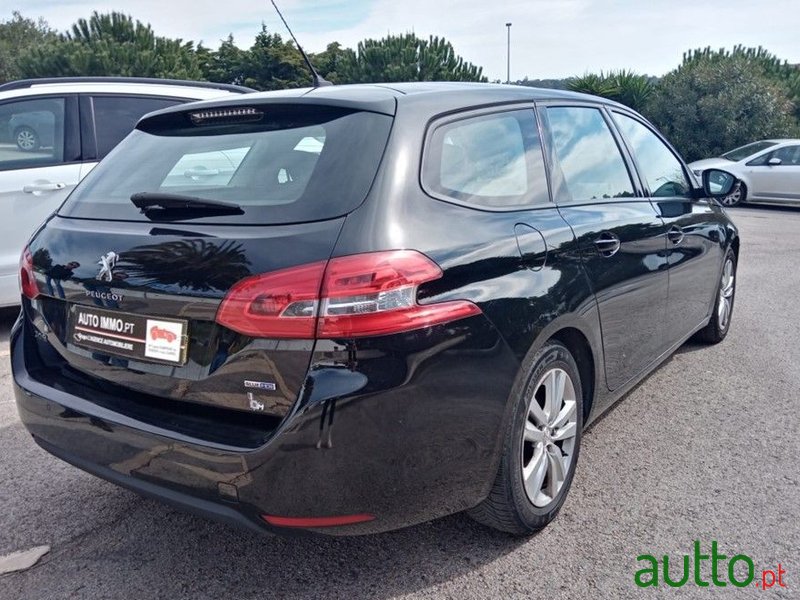 2016' Peugeot 308 Sw photo #3